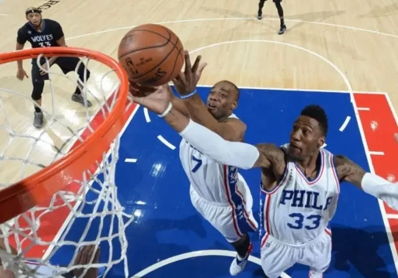 Tầm quan trọng không thể bàn cãi của rebound trong bóng rổ